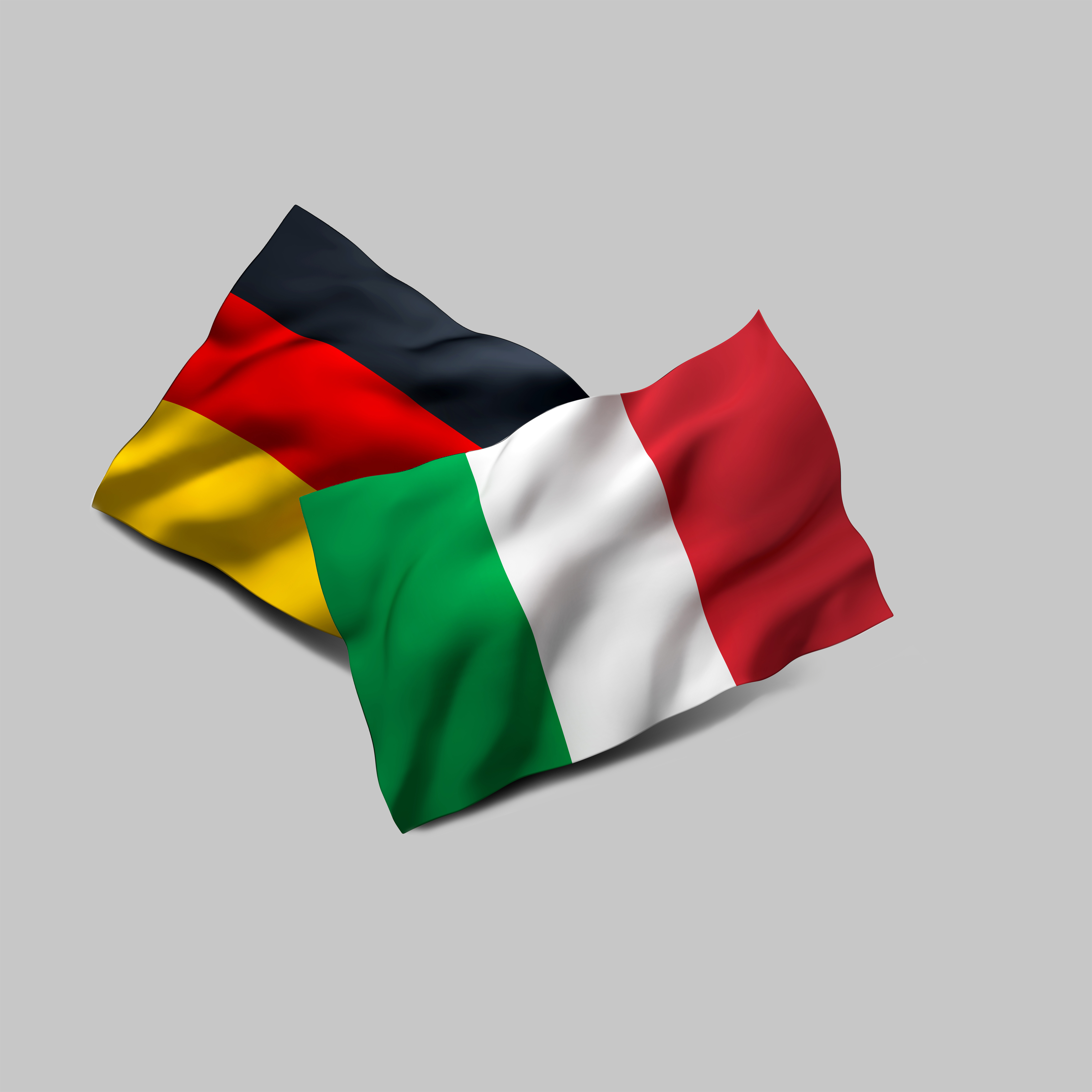 Zwei Fahnen sind übereinandergelegt: die deutsche Flagge mit schwarz-rot-goldenen Farben und die italienische Flagge mit grün-weiß-rot. Die Fahnen scheinen im Wind zu wehen und symbolisieren die Verbindung zwischen Deutschland und Italien.
