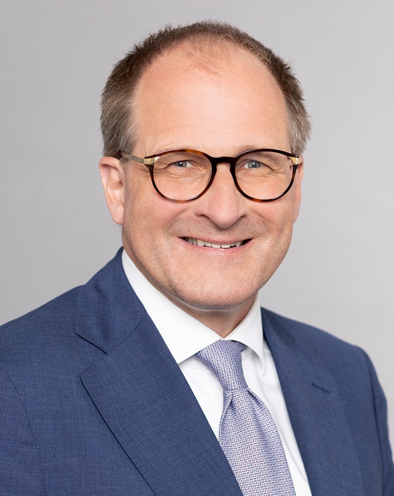 Rechtsanwalt Dr. Andreas Kloyer, Mobility & Logistics; Automotive; Air; Health Care & Life Science; Information Tech & Telecommunications, Corporate/M&A; Capital Markets, Banking & Finance